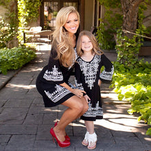 Load image into Gallery viewer, Mommy and me outfits, mother and daughter dresses